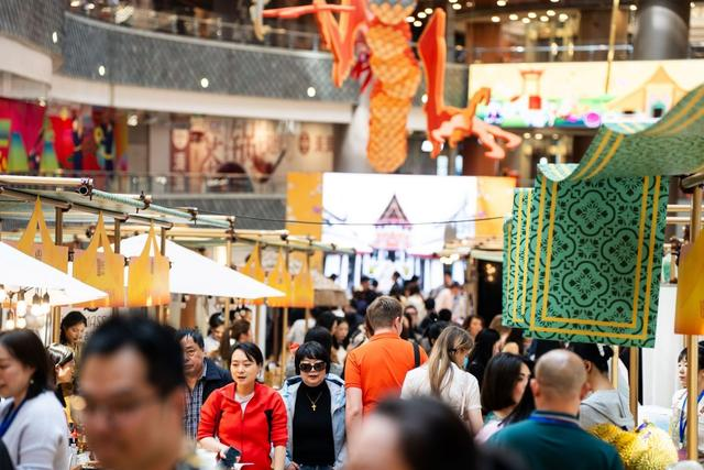 越后妻有大地艺术节三年展今夏开展，德国精工GKKBO限时停靠阿那亚海岸线